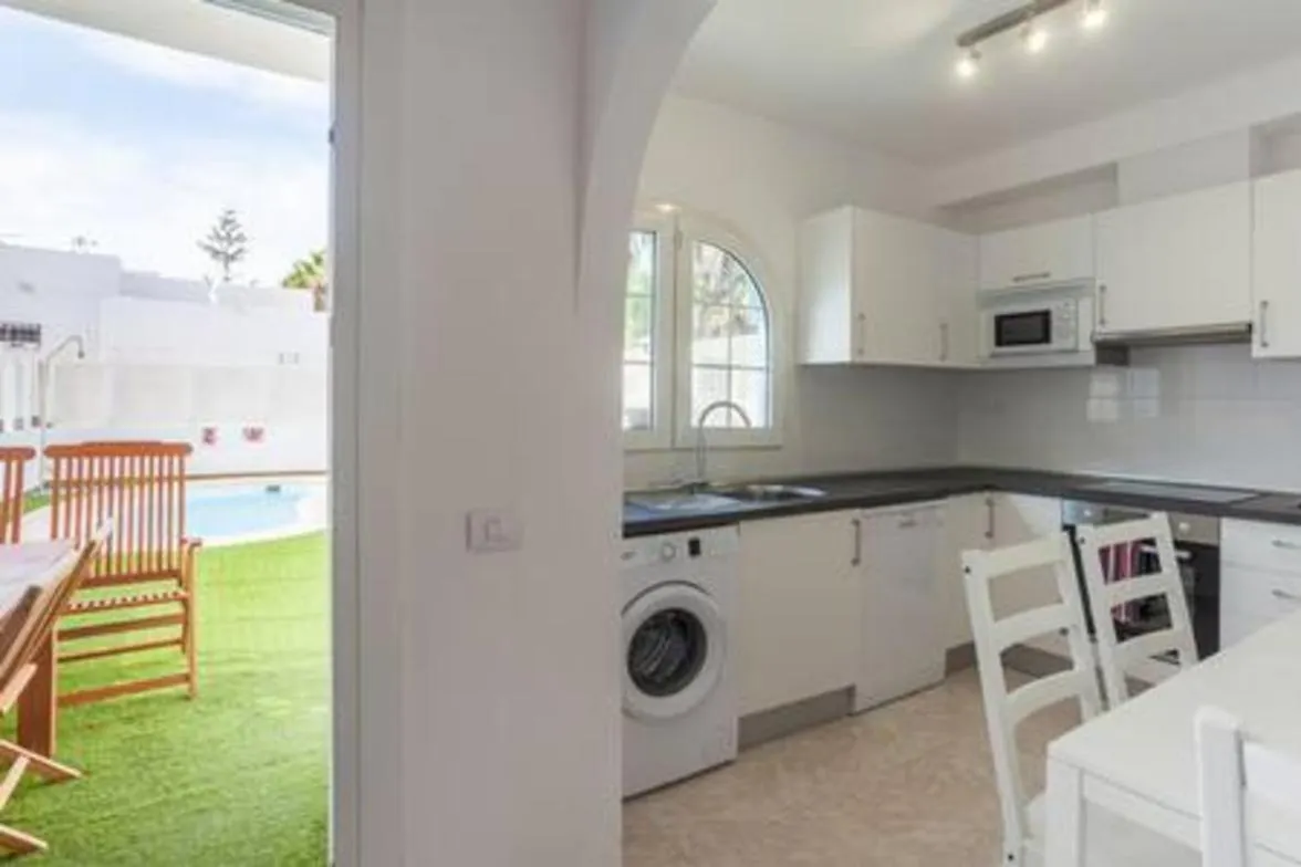 Corralejo Beachside Villa Eter With Private Pool, Bbq & Fast Wifi